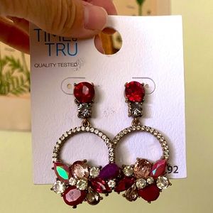 Vibrant metal earrings